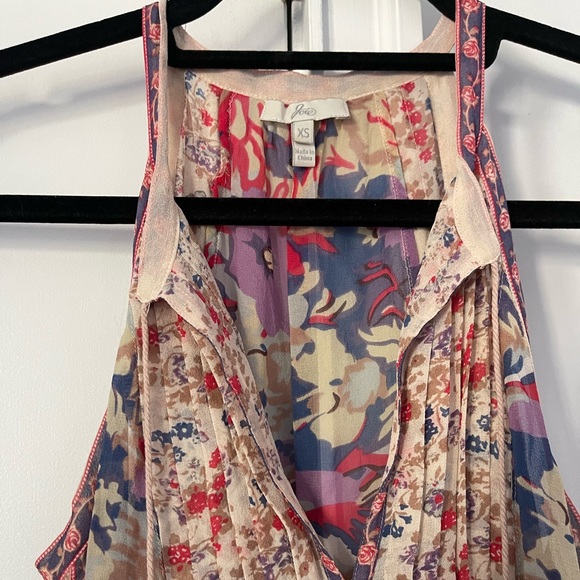 Colorful flowy blouse - Picture 2 of 5